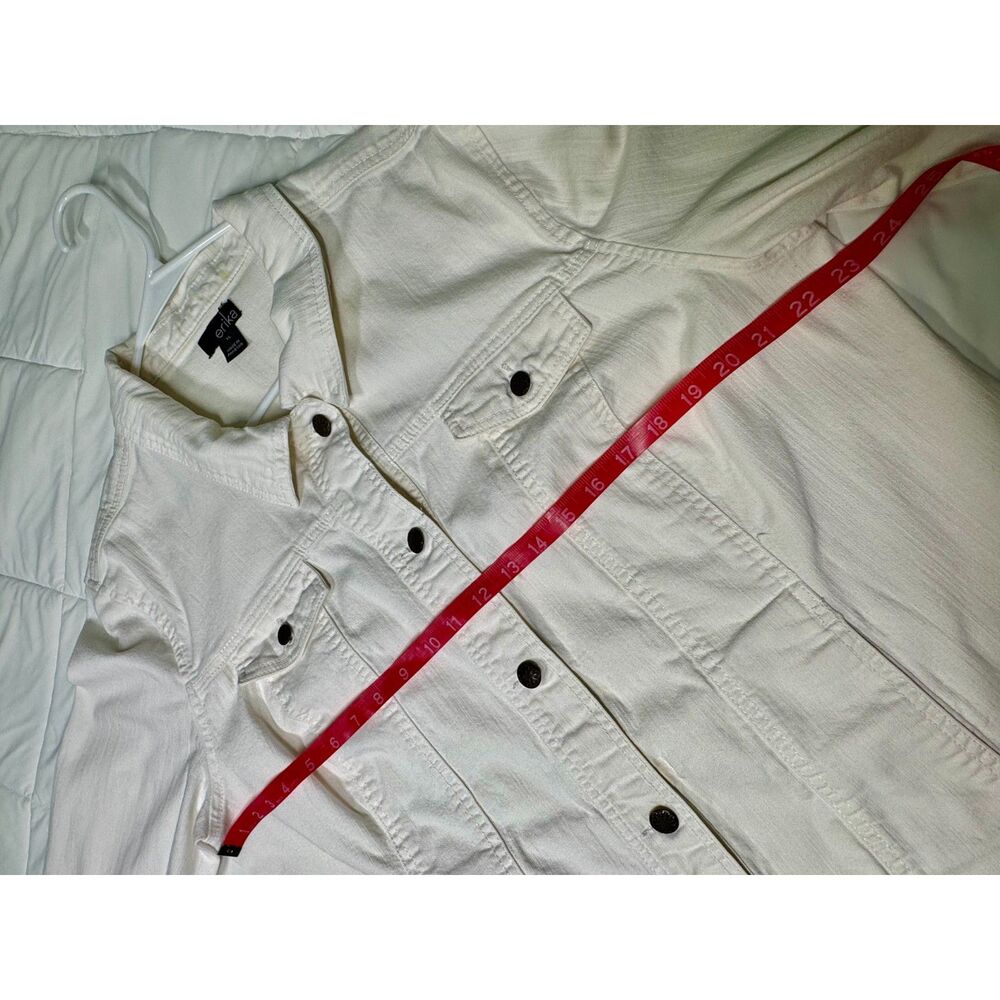 The Erika white stretch denim jean jacket. Perfect Spring/Summer Jacket. - Picture 5 of 7